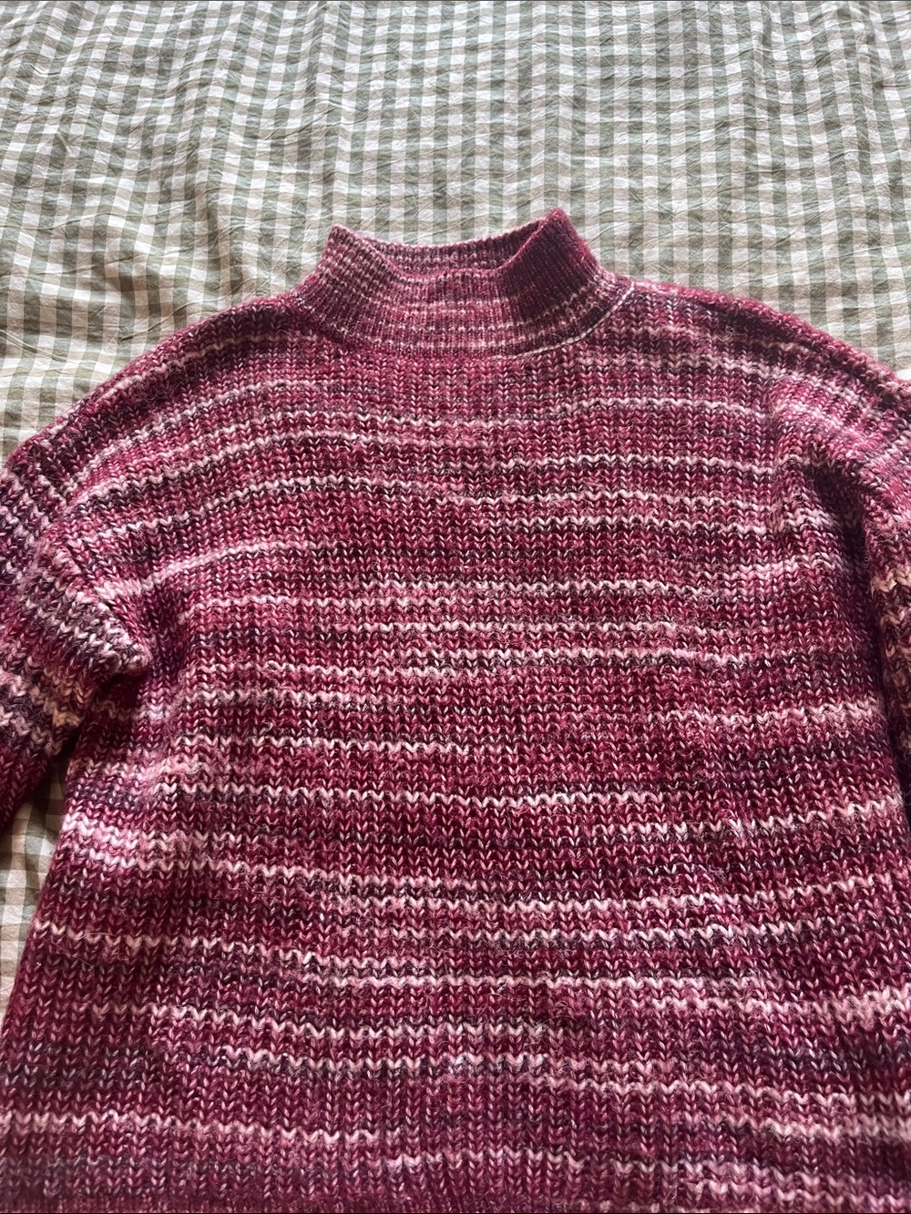 Calvin Klein Maroon and White Marled Knit Sweater 🦢